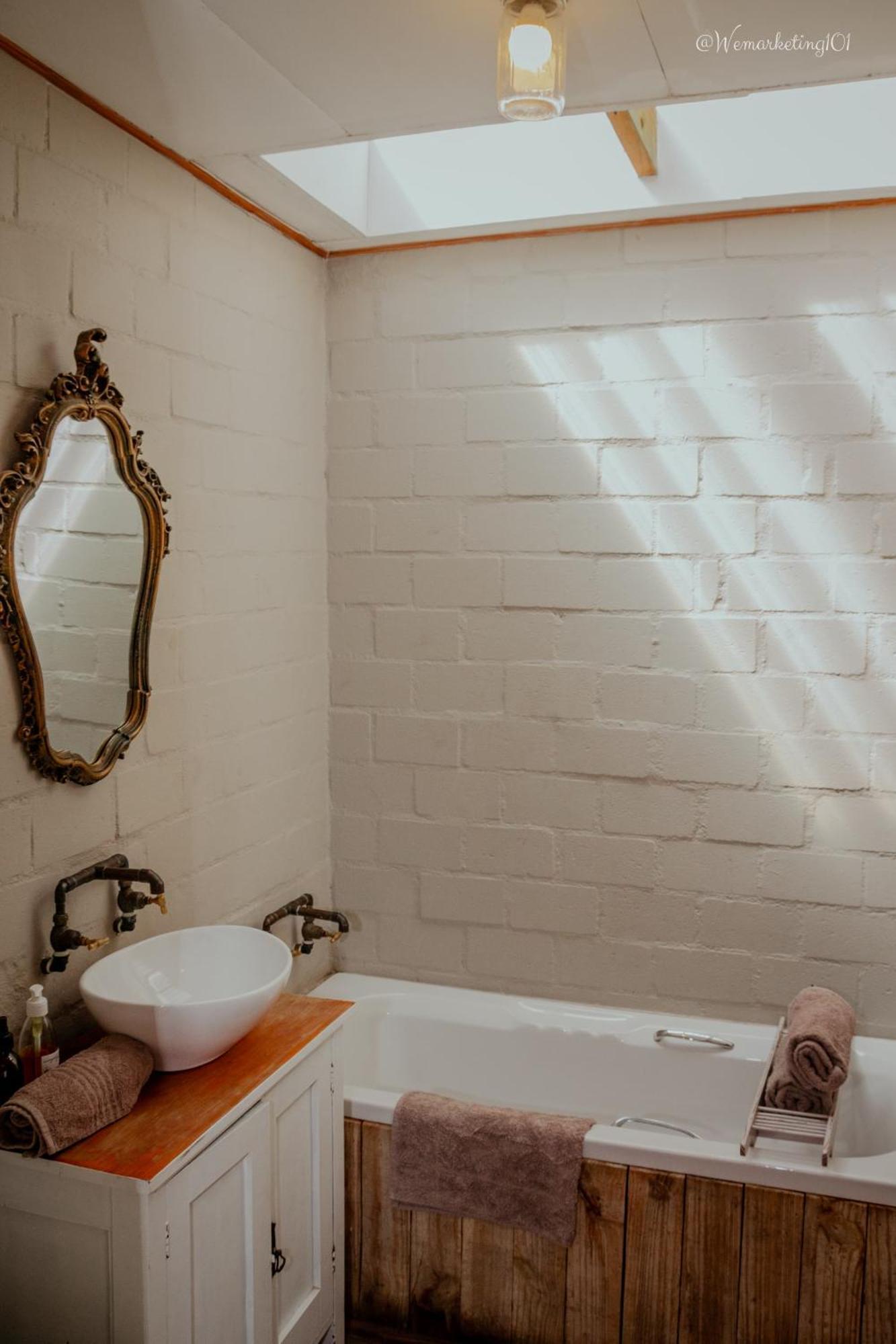 The Stables Accommodation * Langebaan